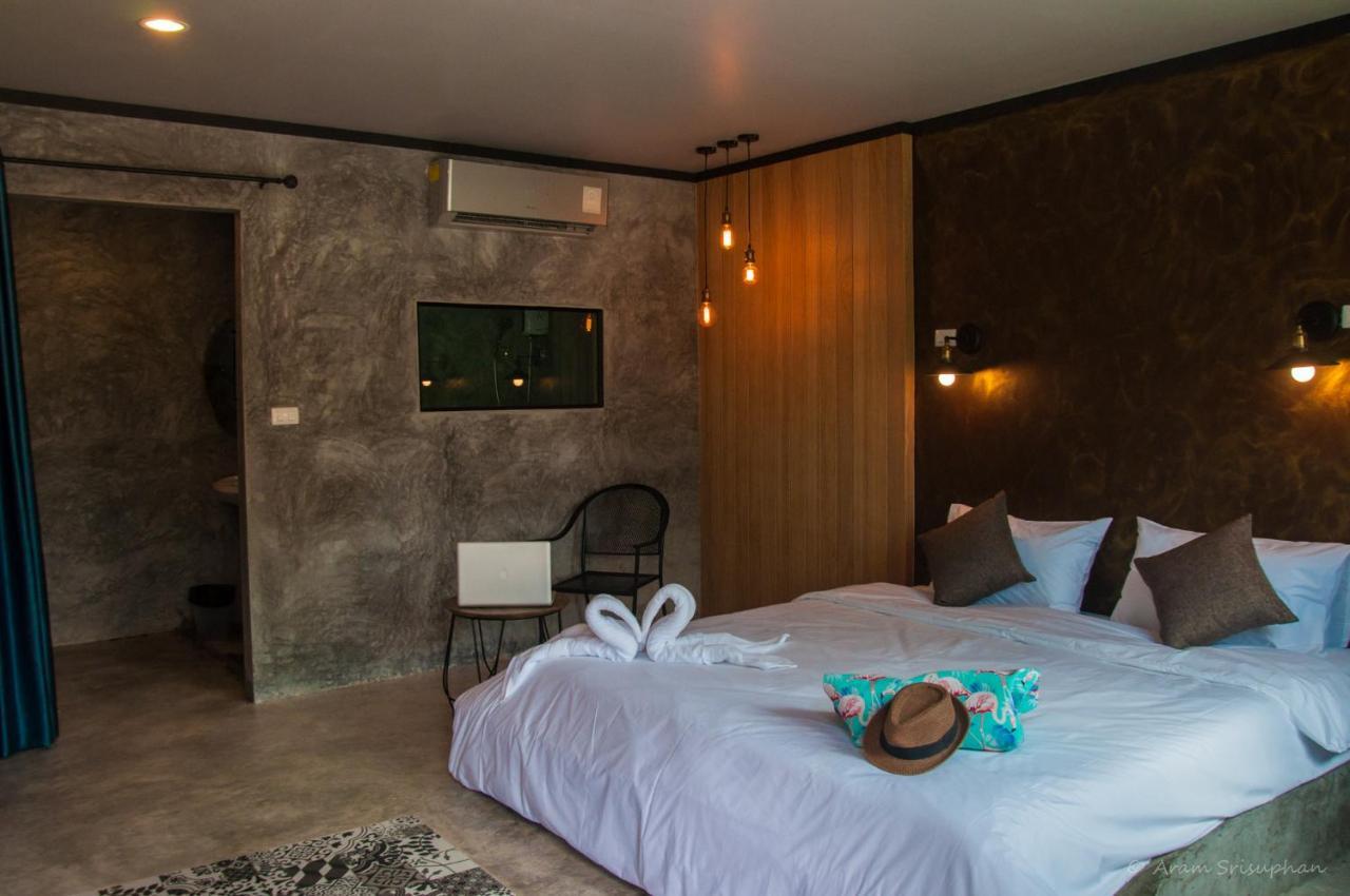 Hotel Ongsa House Bang Tao Beach  Exterior foto